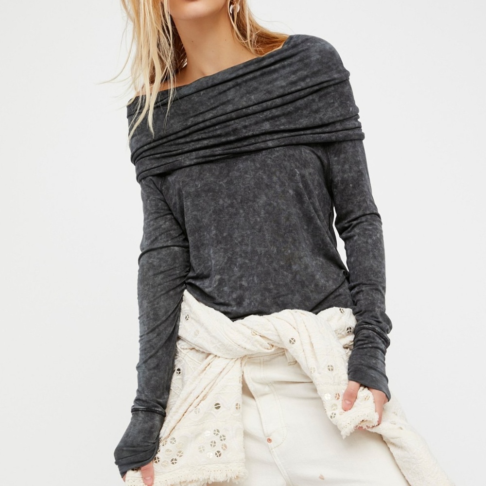 Free People Black Off-Shoulder Top! XS-S NWT lycra